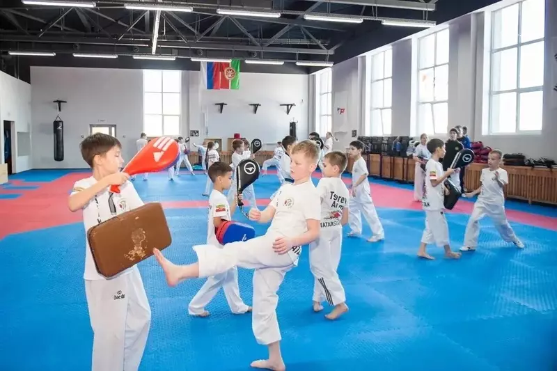 Фото №2 для «Татарстан: В Камских Полянах открыли спортшколу 5 после масштабной реконструкции»