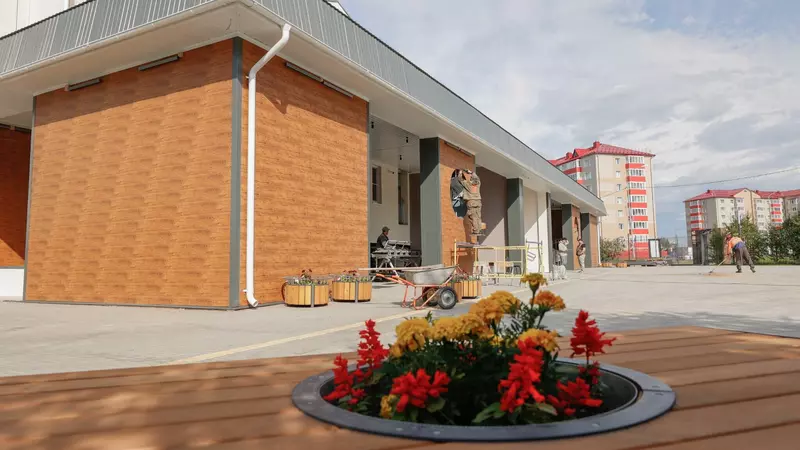 Картинка #2 для новости «Ямал: Четыре ямальские школы приняли детей после реконструкции»