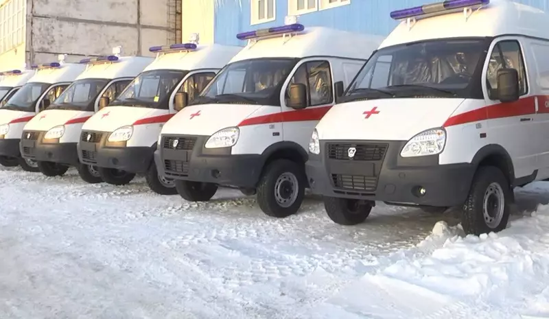 Картинка #6 для «Дагестан: Регионы России получили новые машины скорой помощи и полицейские автомобили»