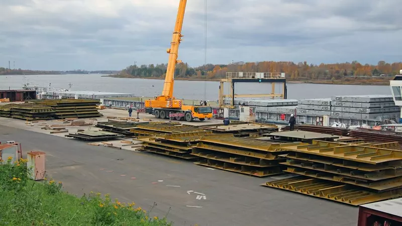 ОСК отправила вторую партию секций плавдока из Рыбинска в Калининград