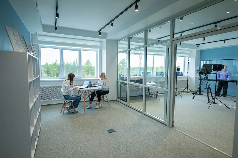 Картинка #7 для статьи «Четыре ямальские школы приняли детей после реконструкции»