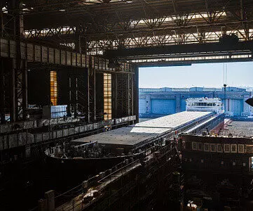 Картинка 3 для новости «Объединенная судостроительная корпорация: ОСК спустила на воду очередной сухогруз проекта 59»