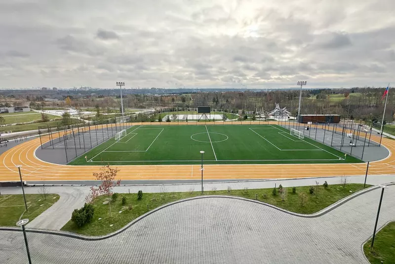 Иллюстрация #4 для новости «Москва: В центре Сколково открылась самая уникальная в России школа»