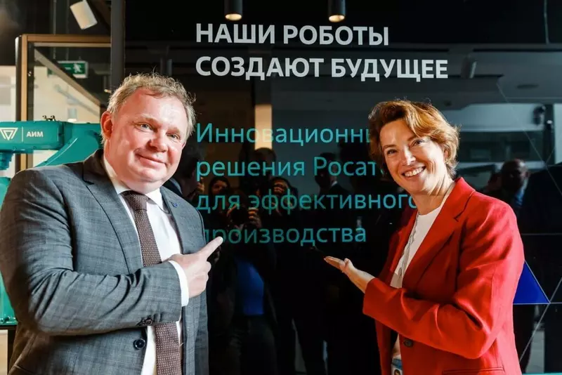 Изображение №3 для поста «Росатом: Фотон сварщик Протон фрезеровщик что умеют атомные роботы»