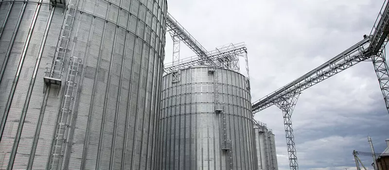 Картинка #1 для публикации «Новые и модернизированные предприятия агропрома: В Оренбуржье запущен новый комбикормовый завод»