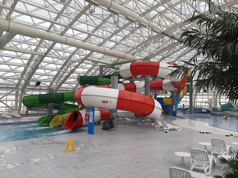 Аквапарк "На гребне волны" (фото автора)