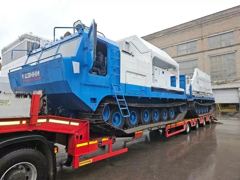 Картинка №1 для статьи «Транспорт: На Восточный доставили очередную партию автомобильной техники»