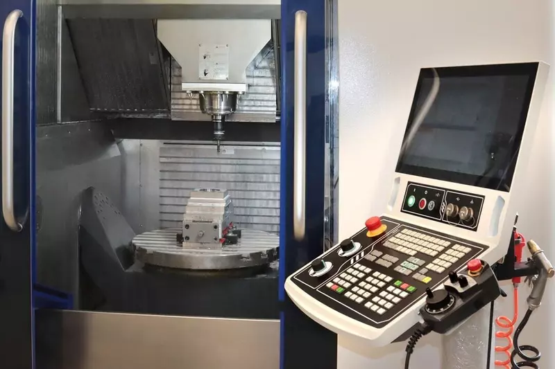 Кировский завод Маяк усилил производство новым оборудованием