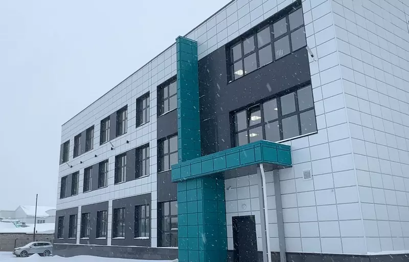 #1 для новости «Спортивные объекты: Современный спортивный комплекс Сфера открылся в Барнауле»