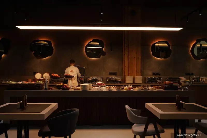 Иллюстрация #2 для поста «гостиница: На горнолыжном курорте Шерегеш в Кемеровской области открылся первый пятизвездочный отель»