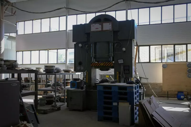 Иллюстрация 2 для «Армавир: ООО Горница освоила производство индукционных дисков»