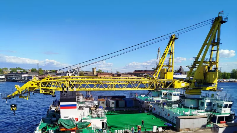 Предприятие СММ передало заказчику второй судовой кран С 4000