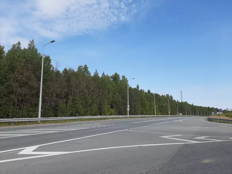 Автодорога "Тюмень-Ханты-Мансийск", п.Салым (фото автора)