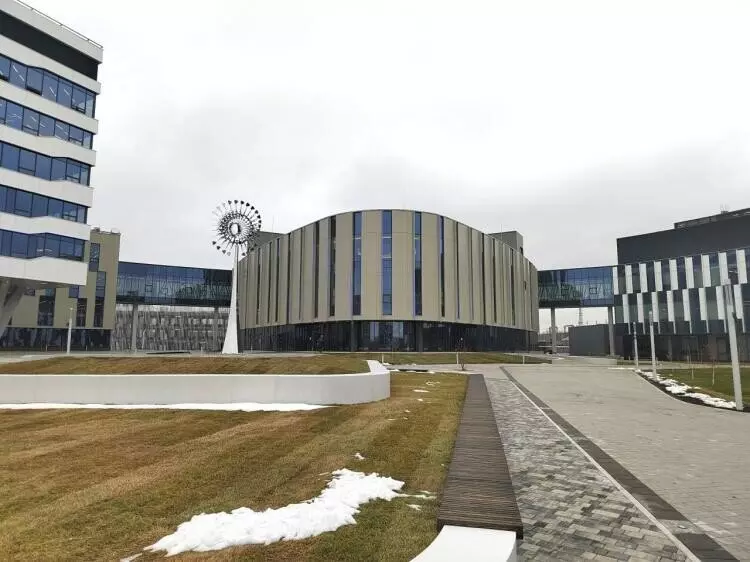 Картинка №2 для статьи «Тюмень: НОВАТЭК построил вторую очередь Научно технического центра в Тюмени»