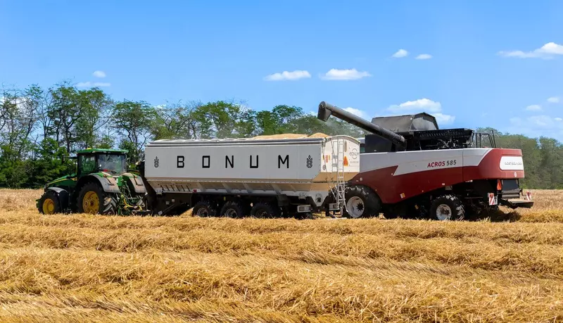 2 для новости «бункер: Завод запустил в серийное производство новую модернизированную модель бункера 40 м3»