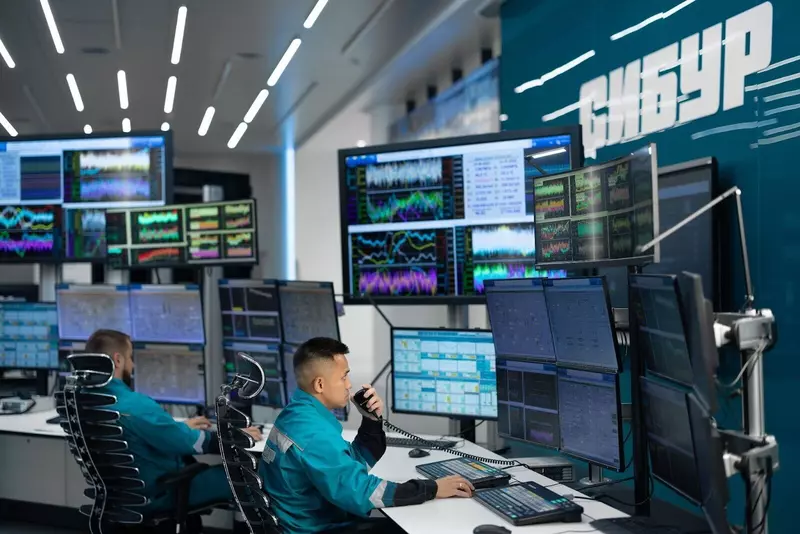 1 для новости «Информационные технологии: СИБУР перевёл 40 тысяч сотрудников на отечественную платформу для делового общения»