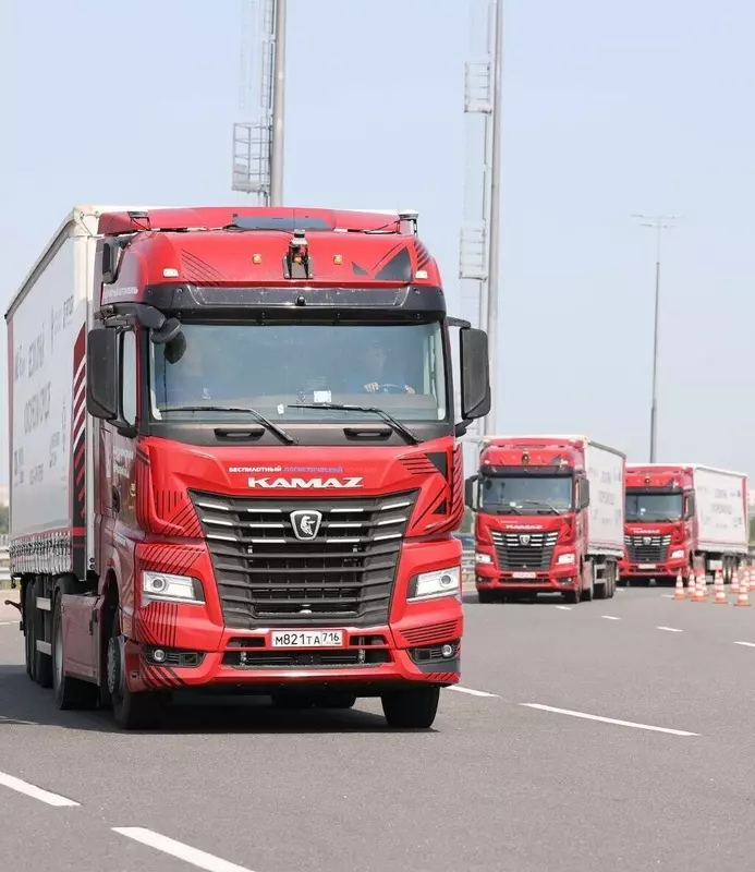 Пять беспилотных КАМАЗ 54901 отправлены в Москву