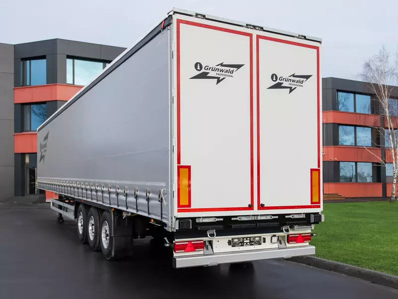 Изображение 3 для новости «Полуприцепы: Новая модель шторного полуприцепа от завода»