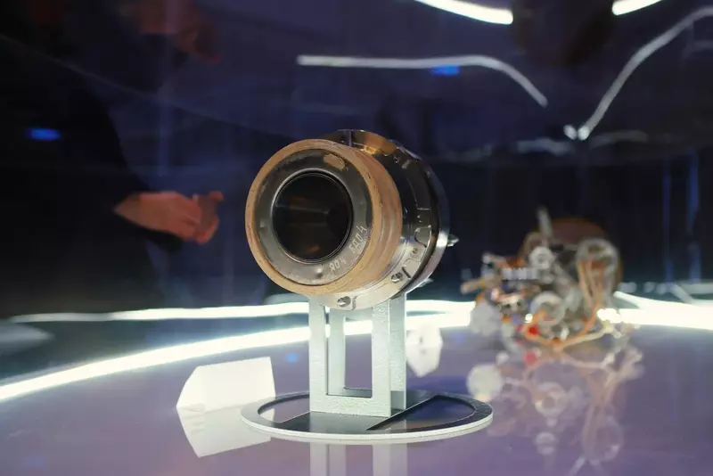 Фото #3 для публикации «Общество: Первый пилотируемый корабль Буран открыт для посещения в самом большом техническом музее России»