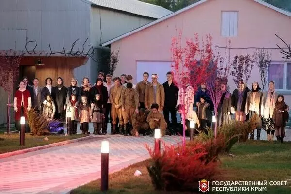 Фото 2 для новости «Спорт: В Симферополе открыт мемориальный сквер на месте бывшего лагеря для военнопленных»