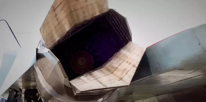 #2 для поста «Су-57 : Двигатель с плоским соплом для истребителя Су 57 проходит испытания»
