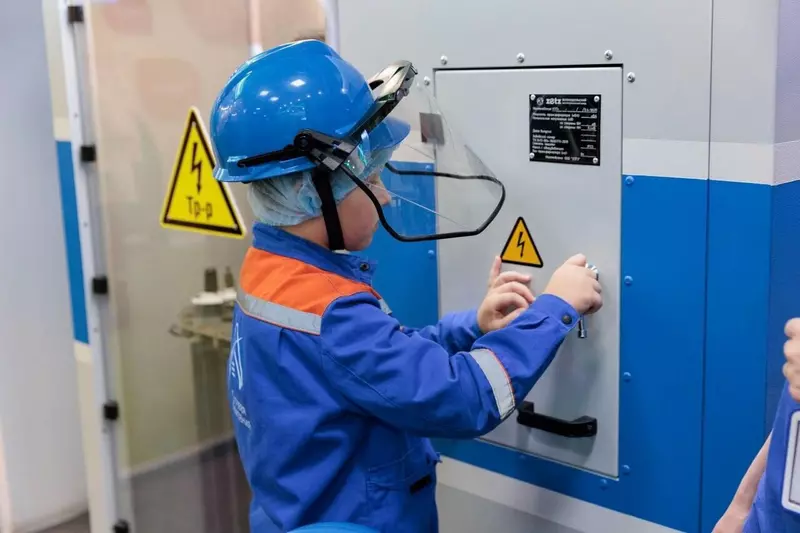 Фото №1 для новости «: Энергия знаний обновленная профориентационнаяплощадка АО Сетевая компания ждет юных гостей»