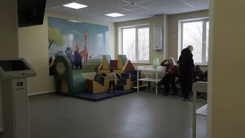 Изображение #2 для поста «Пермский край: В микрорайоне Левшино в Перми открылась новая детская поликлиника»