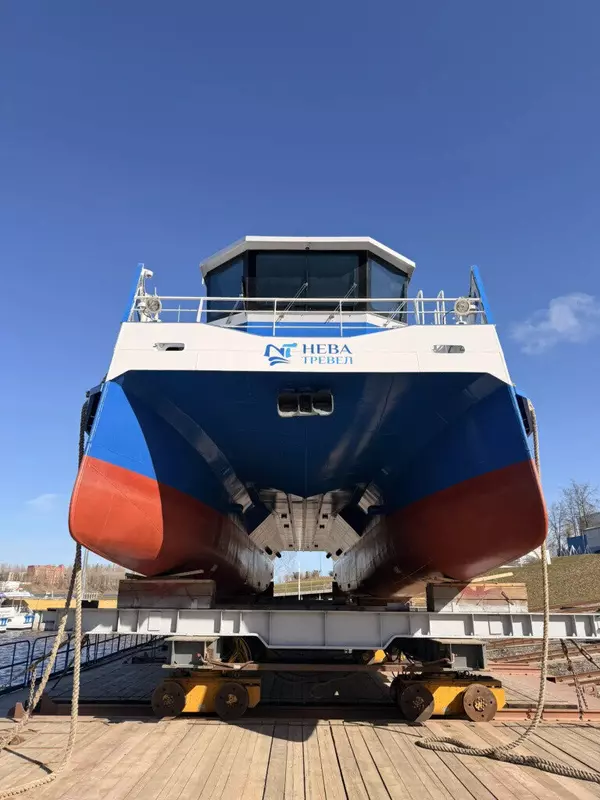 Фото №1 для поста «Судостроение и судоходство : ОСК передала заказчику катамаран Капонир проекта Соммерс»