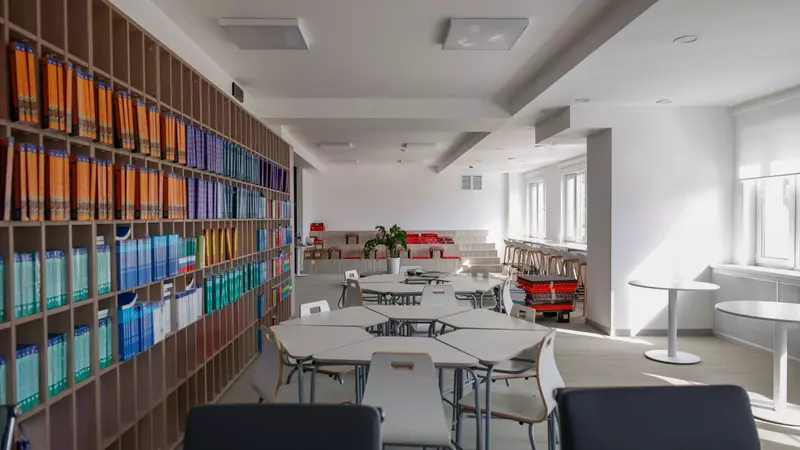 Картинка 3 для «ЯНАО: Четыре ямальские школы приняли детей после реконструкции»