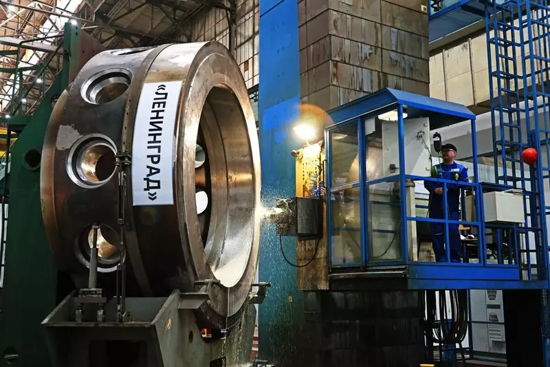 В Росатоме начали сборку корпуса реактора для атомного ледокола Ленинград