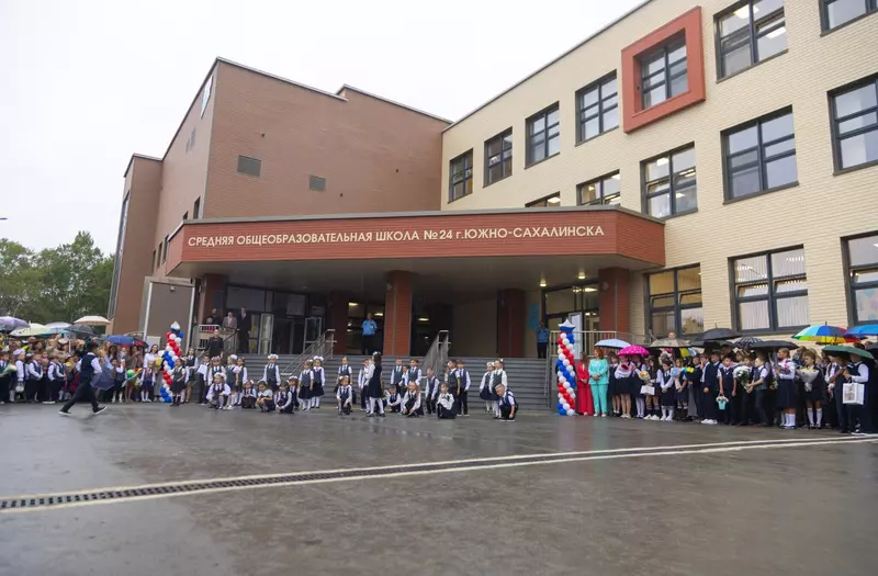 №10 для «Обзор В октябре 2025 года в России были открыты 30 новых школ и детских садов»