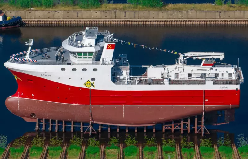 Краболов Вайгач отправился в Выборг