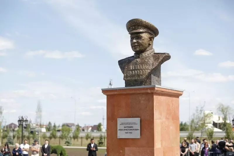 6 для новости «В Тюмени появились три символа российско армянской дружбы»