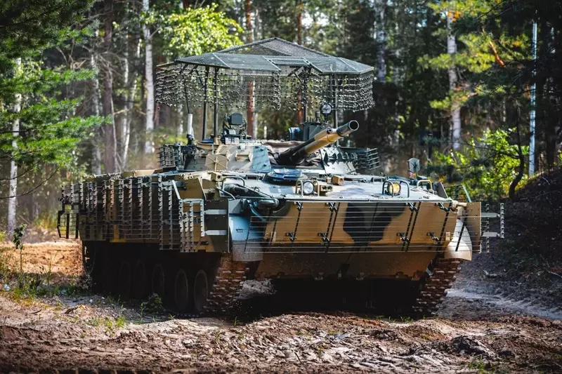 Фото #2 для поста «: »