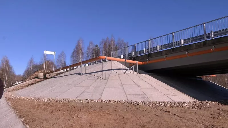 Фото 1 для поста «Дорожное строительство: В Костромской области открыли новый мост через Вёксу и обновили 11 км дороги»