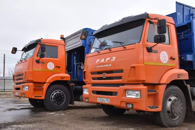 Регоператор по обращению с ТКО в Алтайском крае пополнил автопарк новыми КАМАЗами