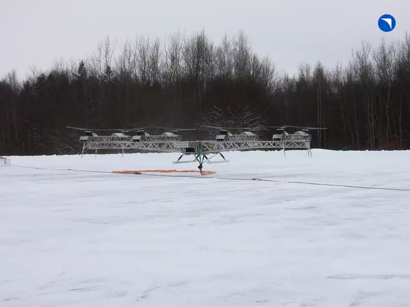 2 для «НИОКРы: ОКБ Сухого провело лётные испытания прототипа БАС вертикального взлёта»