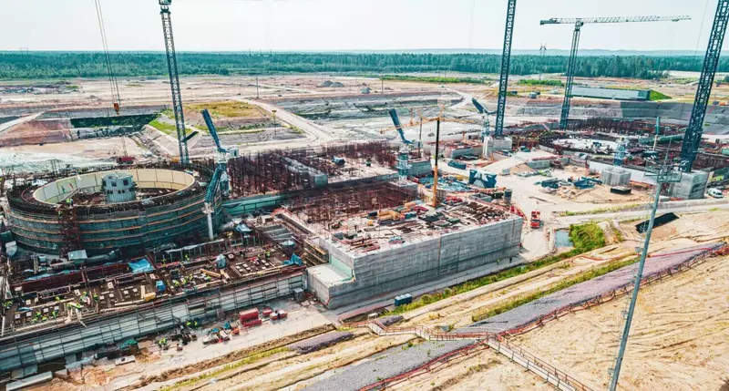 Третий блок ЛАЭС 2 готов к монтажу главного щита реактора