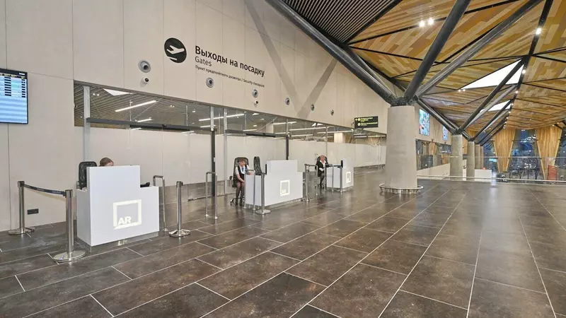 Фото №5 для поста «аэропорты России: Новый пассажирский терминал аэропорта Нового Уренгоя начал работу»