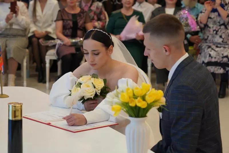 Фото #3 для «ЗАГС: В Свободном Амурской области открыли новый Дворец бракосочетаний»