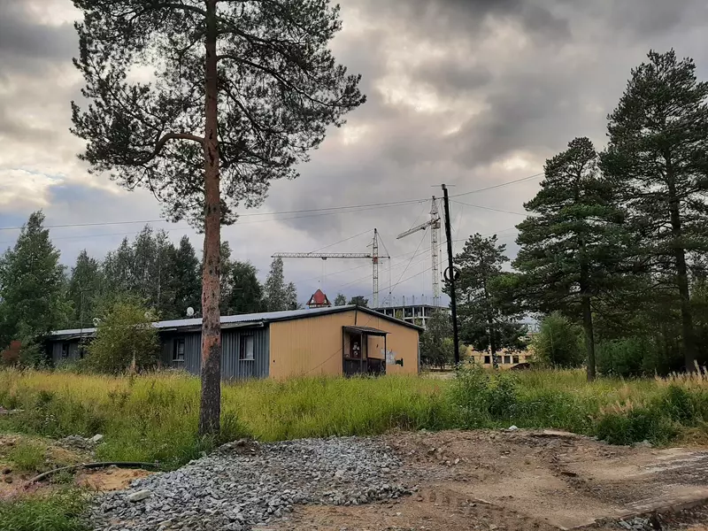 Ноябрьск, деревянная застройка стремительно исчезает (фото автора)