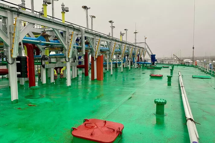 Завершено строительство плавучего нефтехранилища Необетон 3