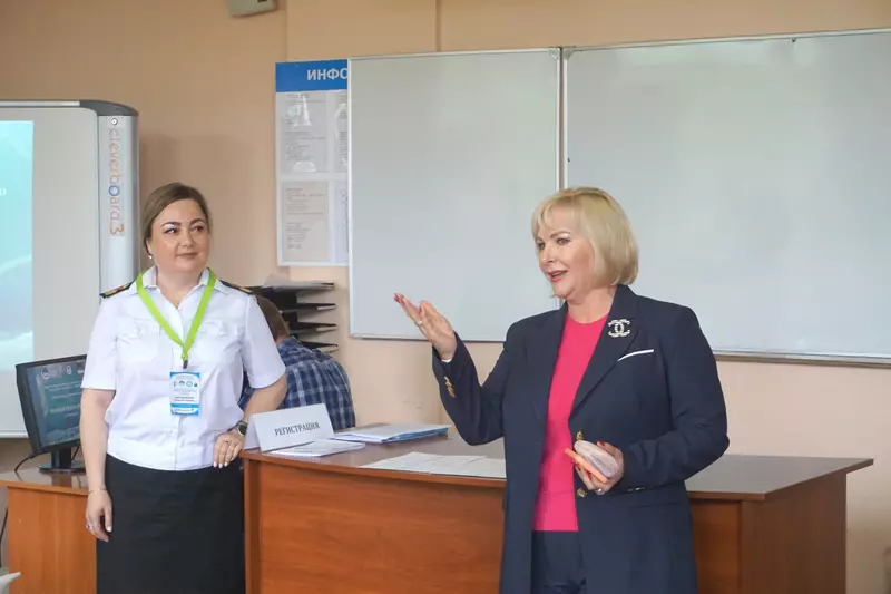 Изображение 6 для новости «Санкт-Петербург: В Макаровке дан старт Международной летней школе Молодые кадры Арктики»