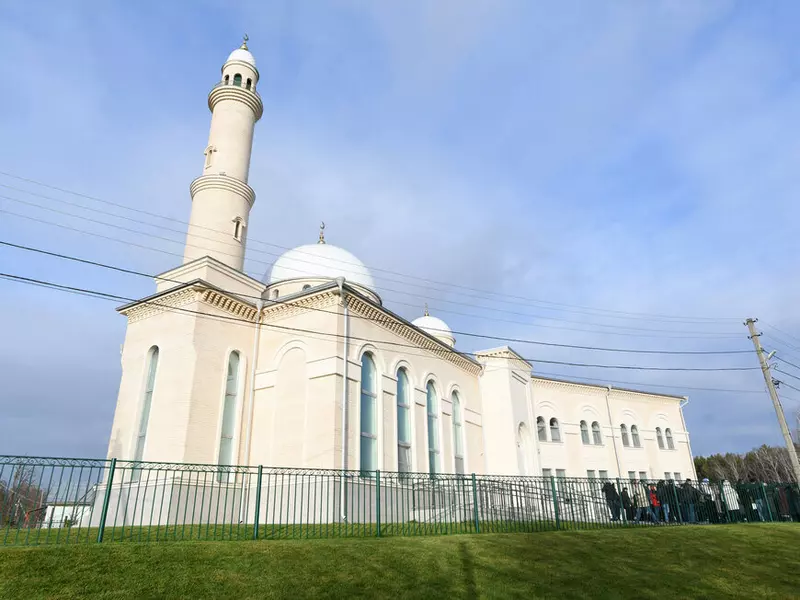 №1 для поста «Культура: В казанском поселке Левченко открылся новый комплекс мечети Сулейман»