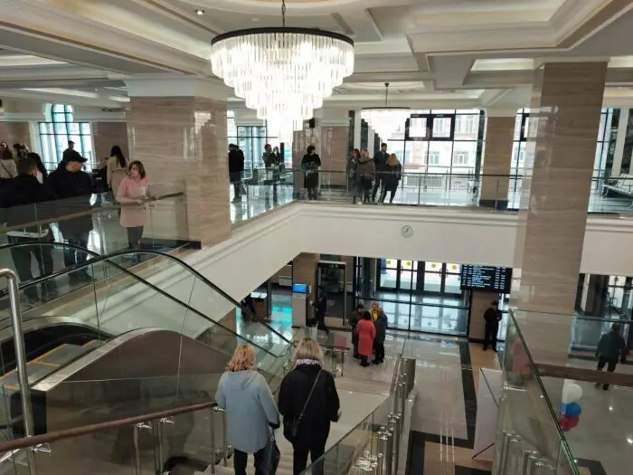 Фото #6 для статьи «В Иркутске открыли новый зал ожидания вокзала Иркутск Пассажирский»