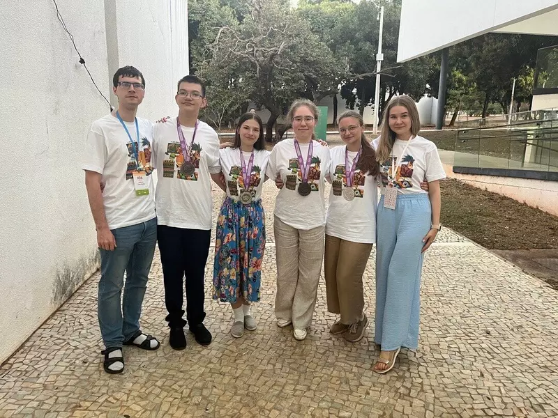 Сборная России завоевала 4 награды и заняла второе место на Международной олимпиаде по лингвистике