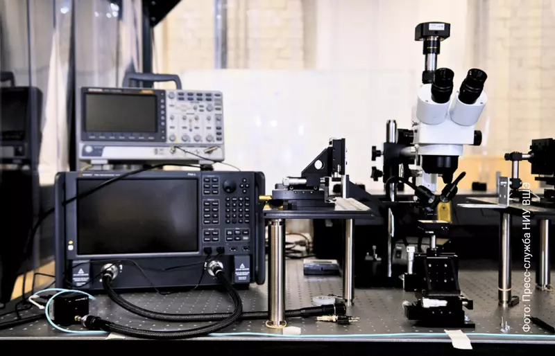 Физики НИУ ВШЭ приблизили фотонную революцию в электронике