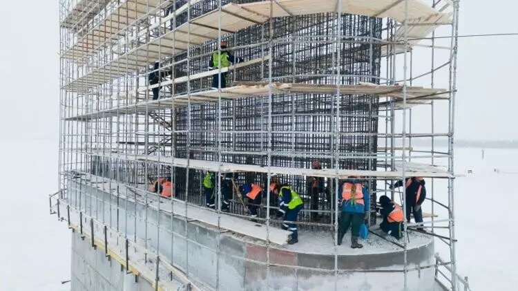 Изображение 4 для публикации «Тюменские строители возвели больше половины опор моста через Обь в Сургуте»