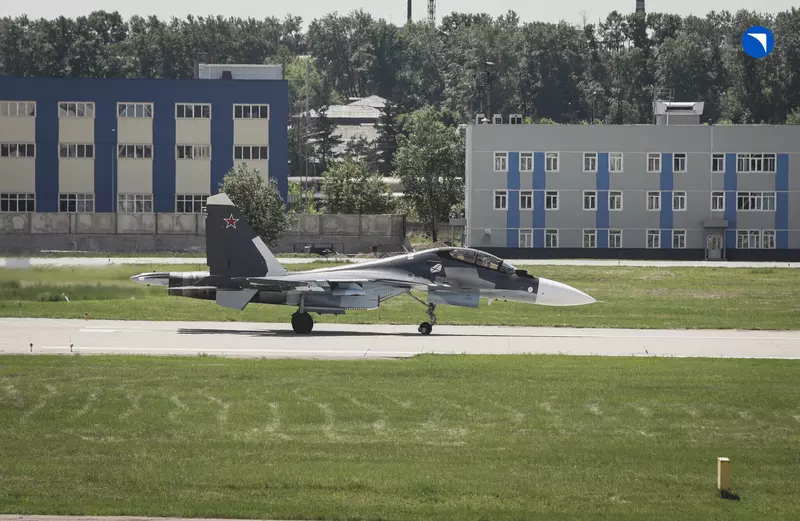 Картинка 3 для статьи «авиация: Российские авиастроители изготовили и передали Минобороны самолеты Су 30СМ2»