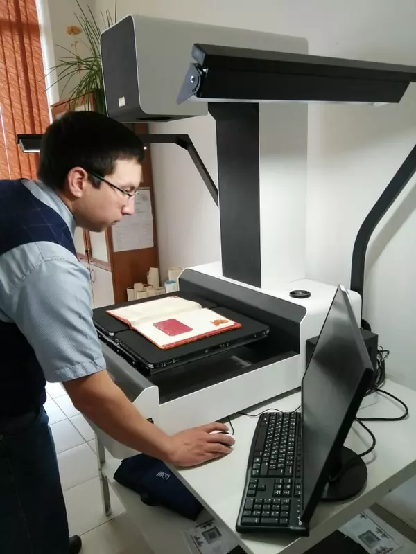 В Хакасии оцифровывают более 30 тысяч документов на ЭларСкан